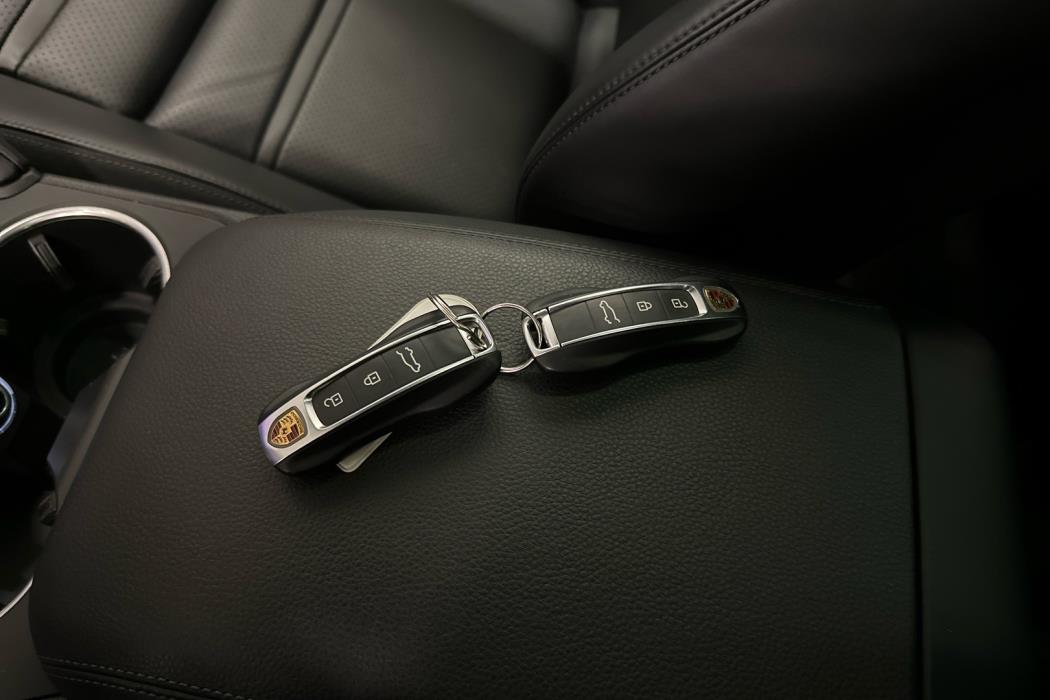 PORSCHE Cayenne 2021