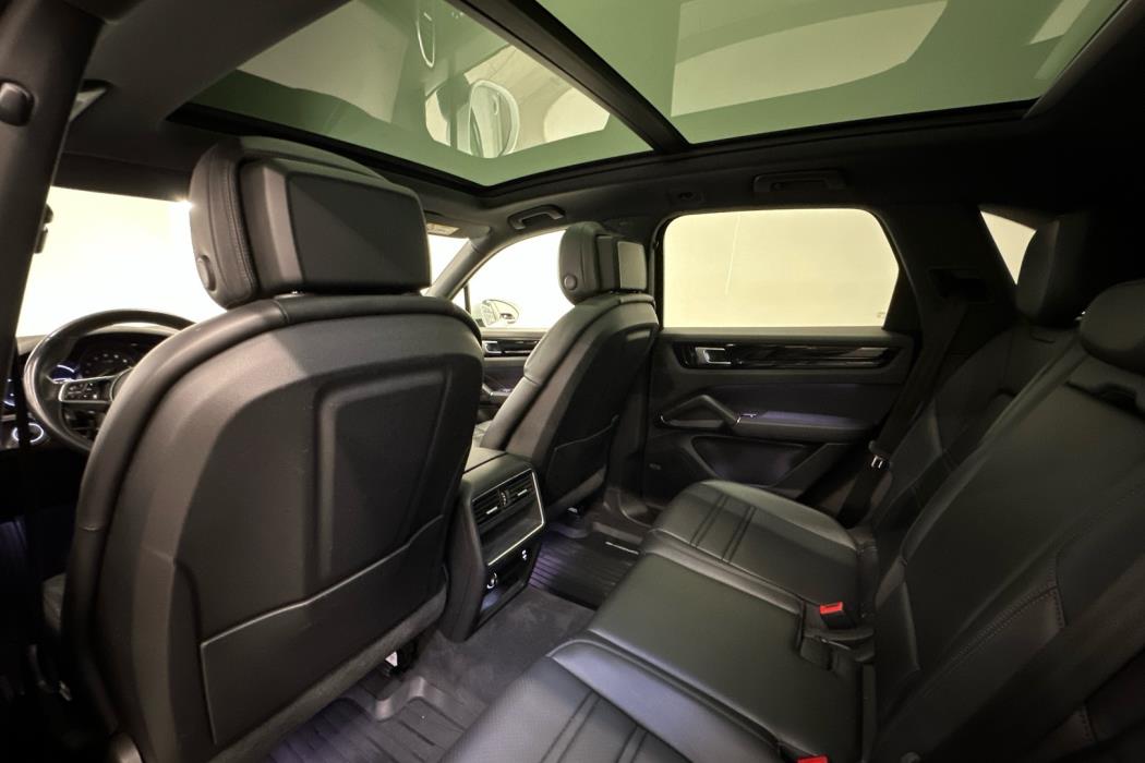 PORSCHE Cayenne 2021