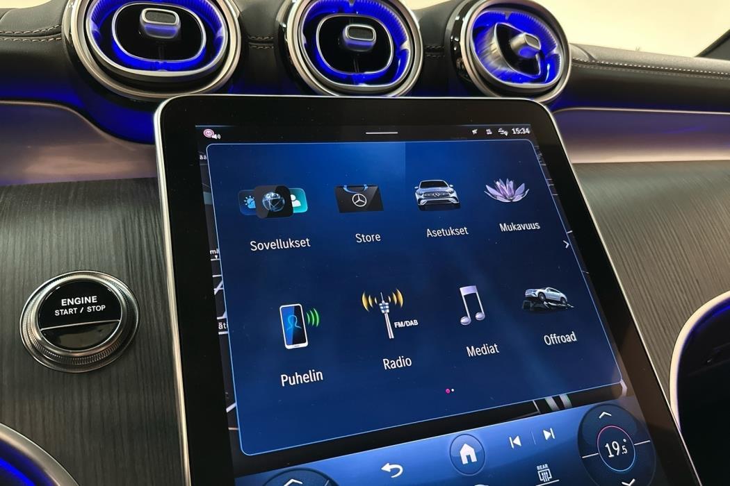 MERCEDES-BENZ GLC 2024