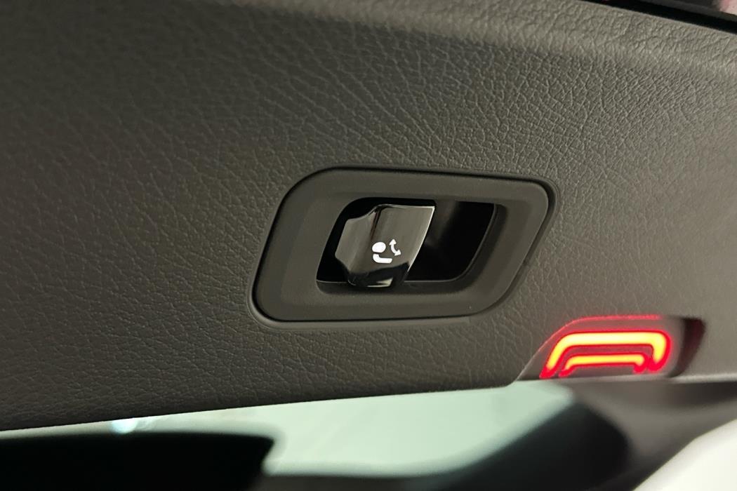 MERCEDES-BENZ GLC 2024