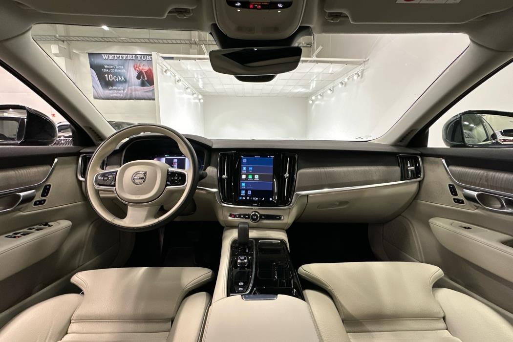 VOLVO S90 2023