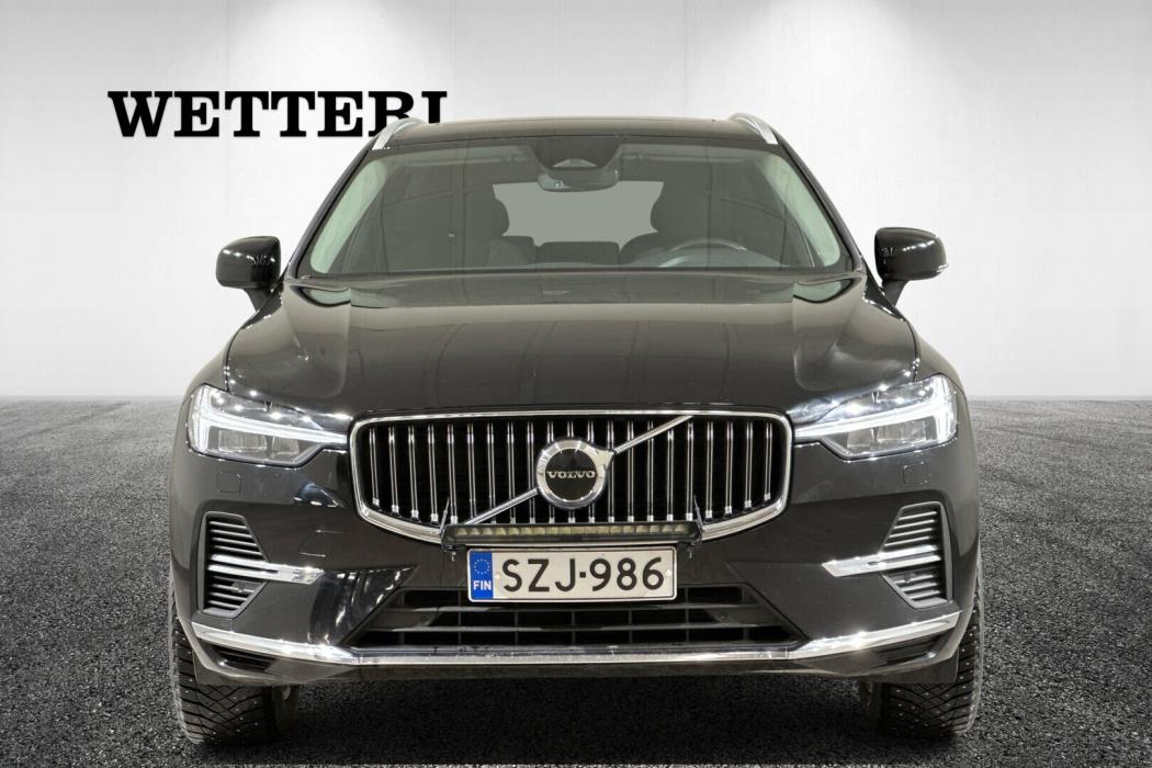 VOLVO XC60 2022