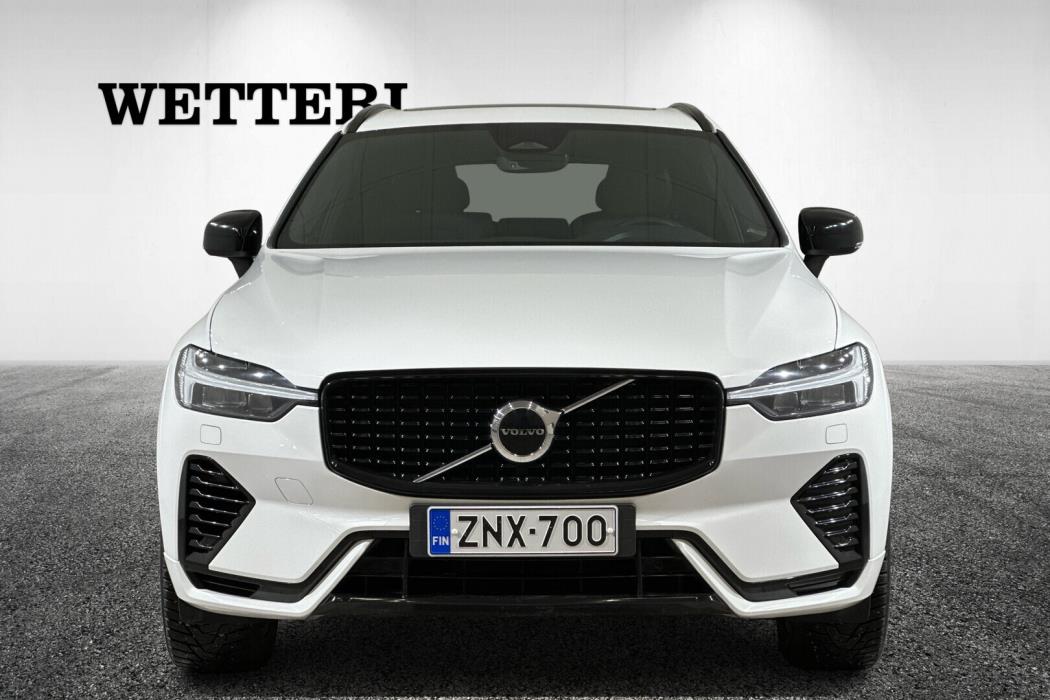 VOLVO XC60 2022