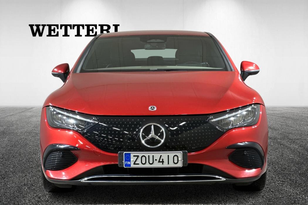 MERCEDES-BENZ EQE 2023