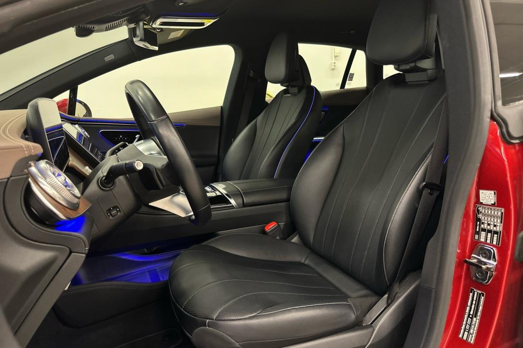 MERCEDES-BENZ EQE 2023