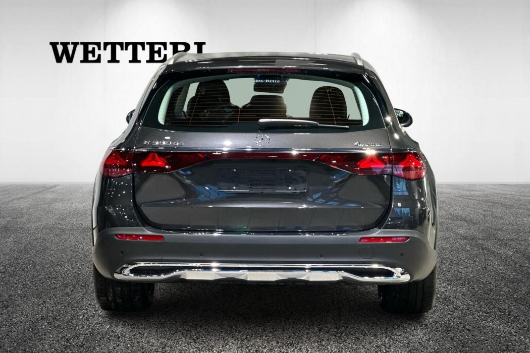 MERCEDES-BENZ E 2025