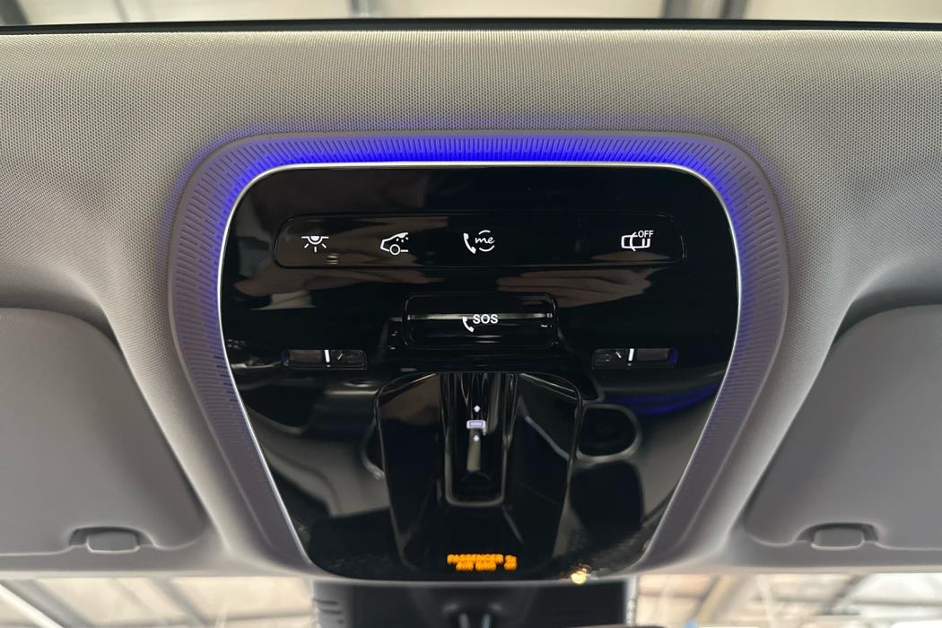 MERCEDES-BENZ GLC 2025