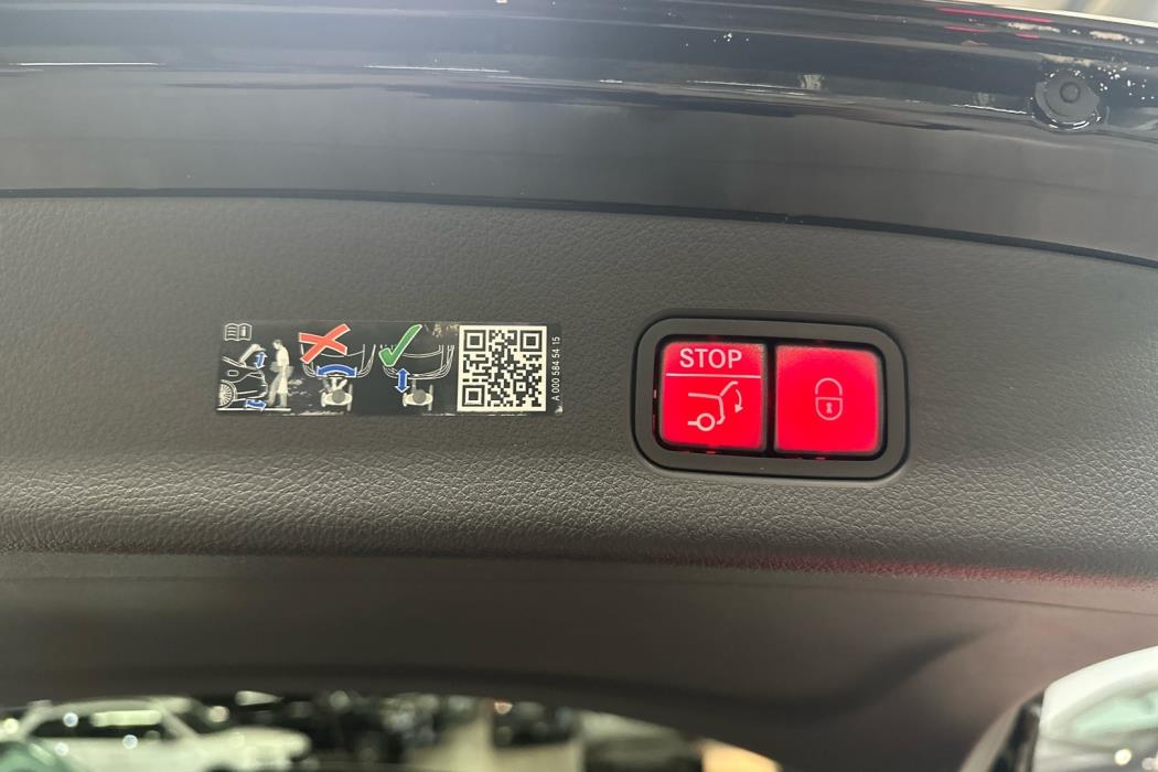 MERCEDES-BENZ GLC 2025