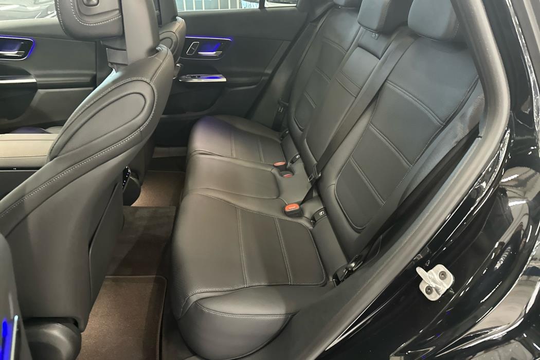 MERCEDES-BENZ GLC 2025