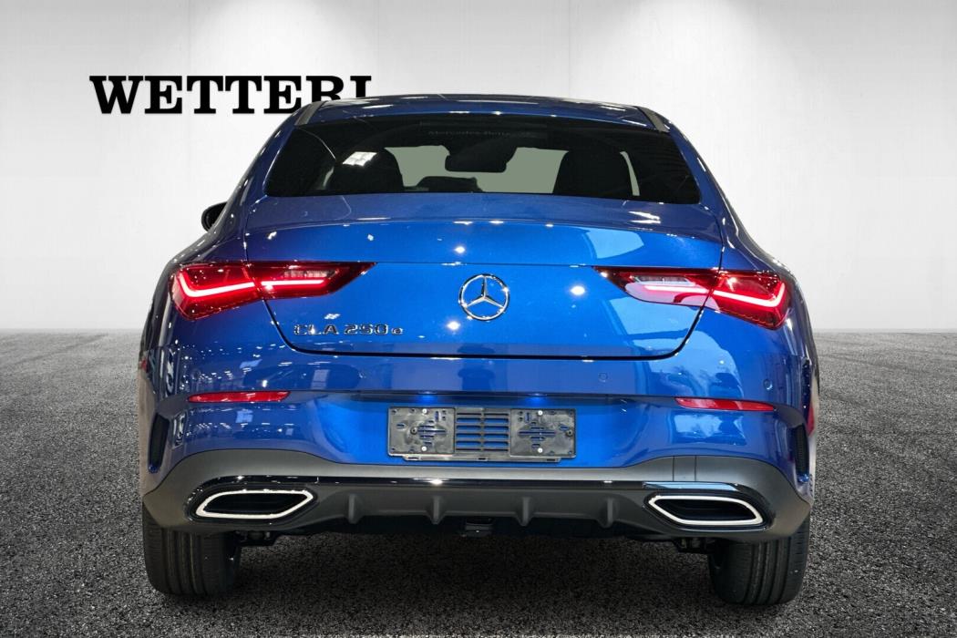 MERCEDES-BENZ CLA 2025