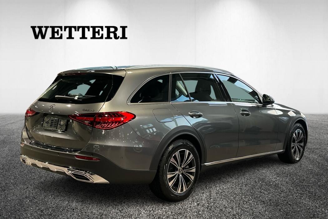 MERCEDES-BENZ C 2025