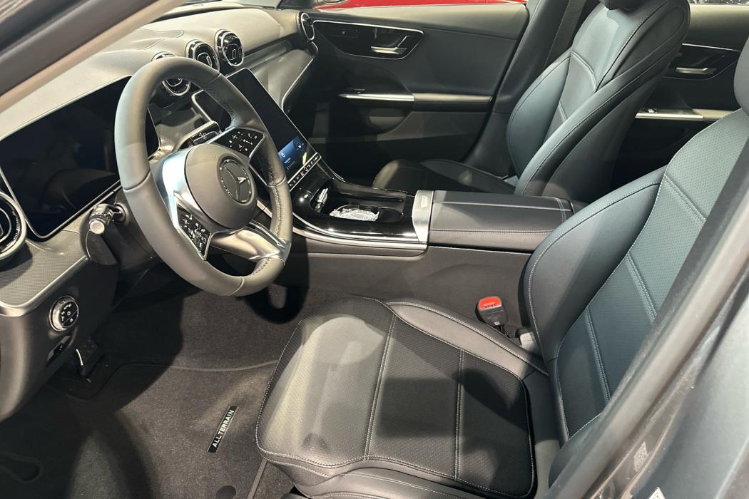 MERCEDES-BENZ C 2025