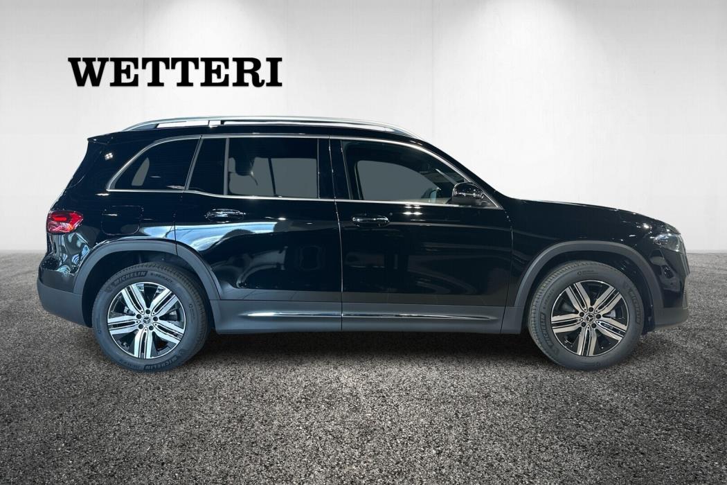 MERCEDES-BENZ EQB 2025