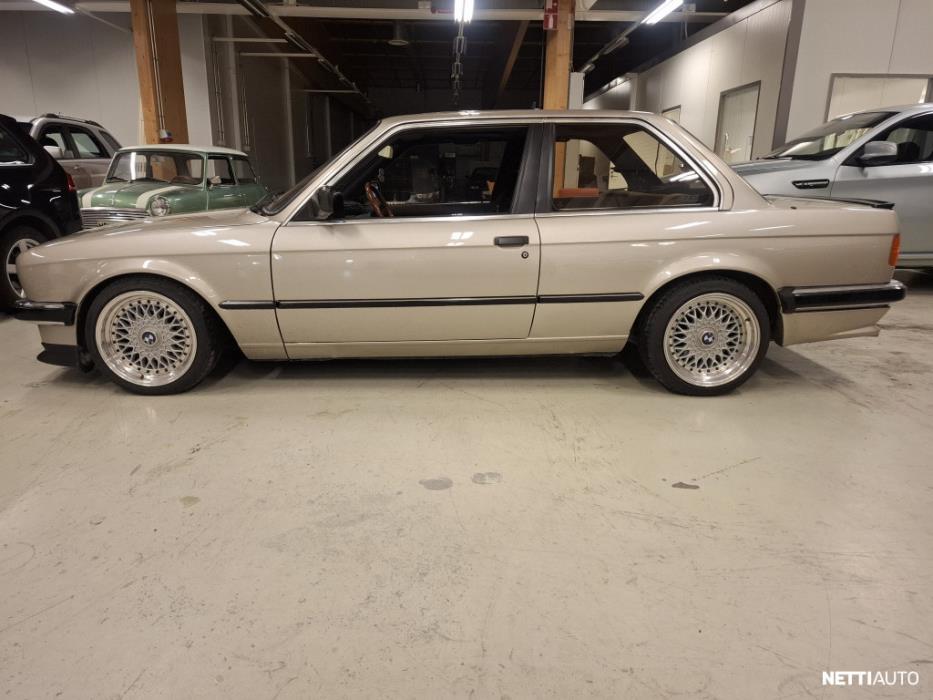BMW 325 1986