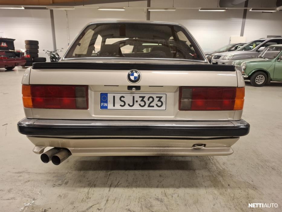 BMW 325 1986
