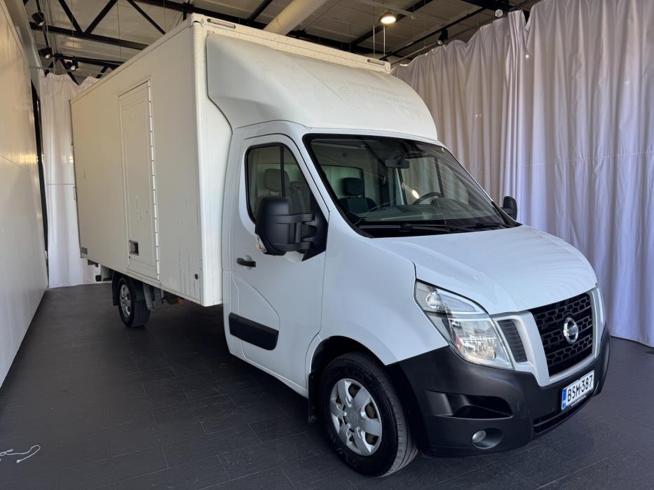 NISSAN NV400 2015