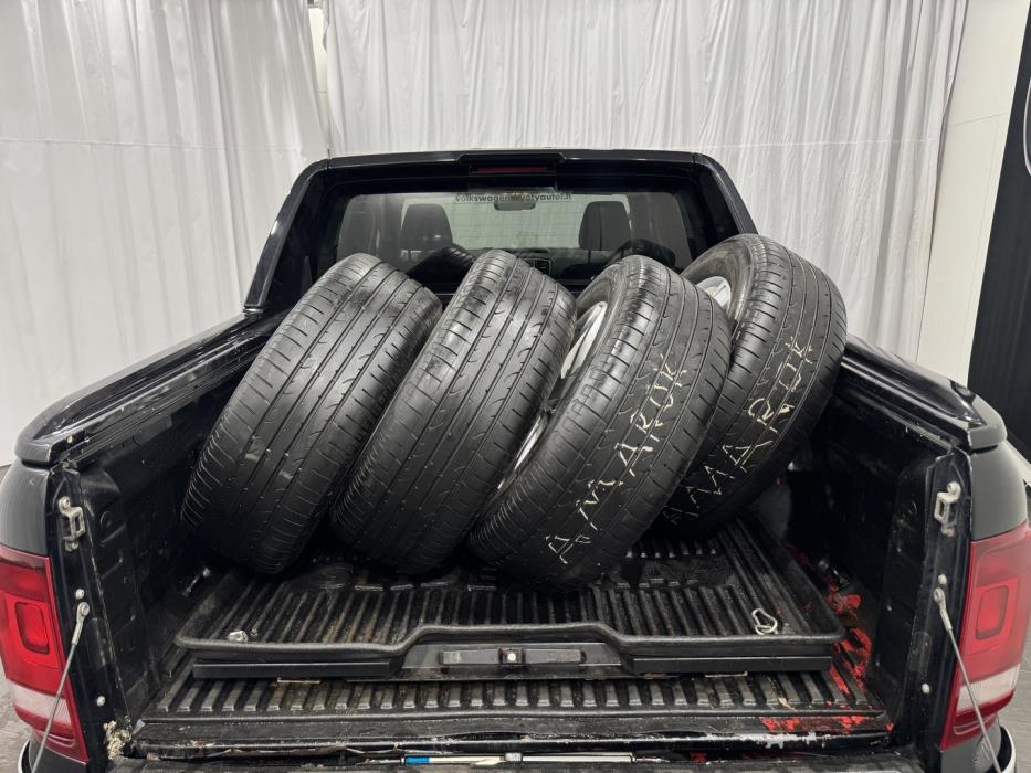 VOLKSWAGEN Amarok 2017