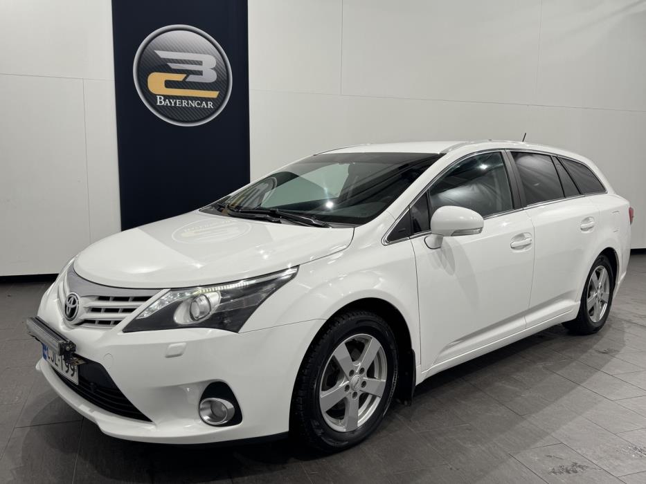 TOYOTA Avensis 2014