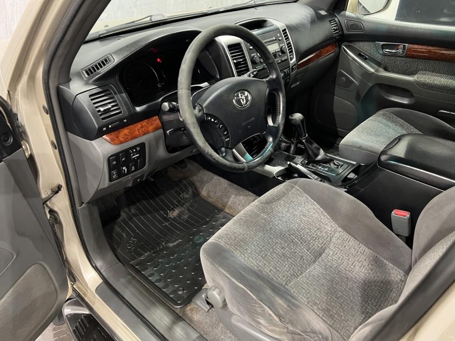 TOYOTA Land Cruiser 2008