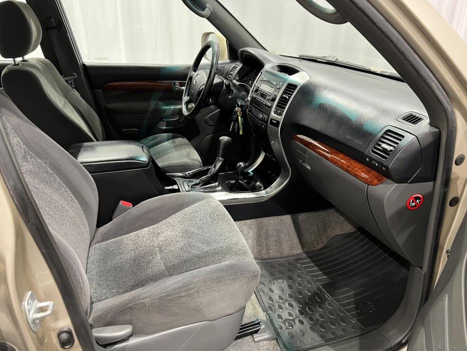 TOYOTA Land Cruiser 2008