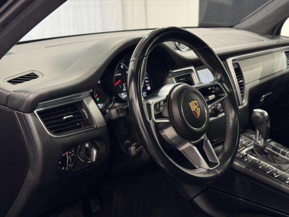 PORSCHE Macan 2014