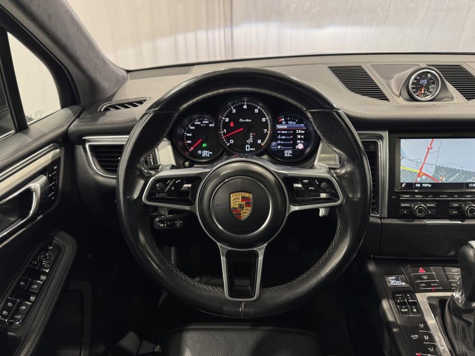 PORSCHE Macan 2014