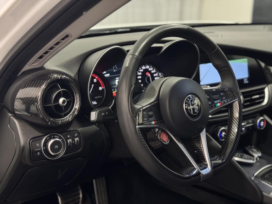 ALFA ROMEO Giulia 2017