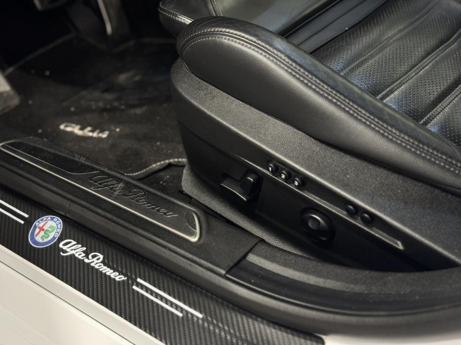 ALFA ROMEO Giulia 2017