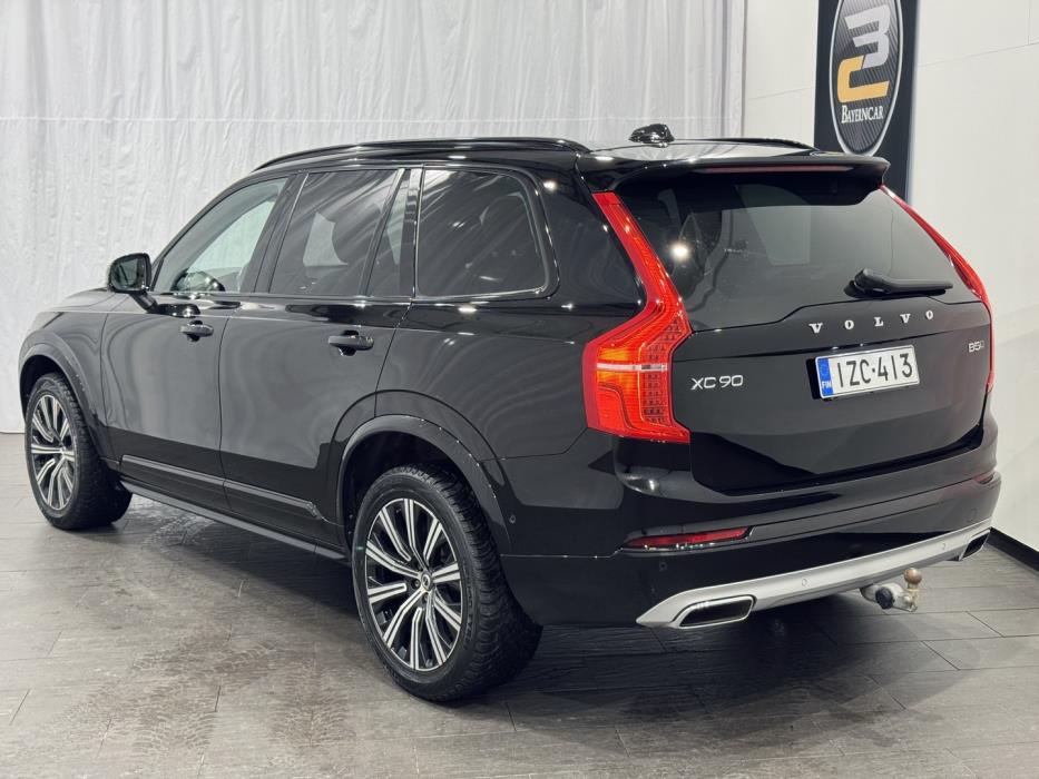 VOLVO XC90 2021