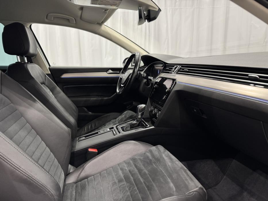 VOLKSWAGEN Passat 2018