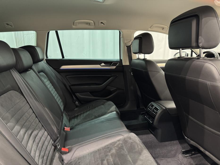 VOLKSWAGEN Passat 2018