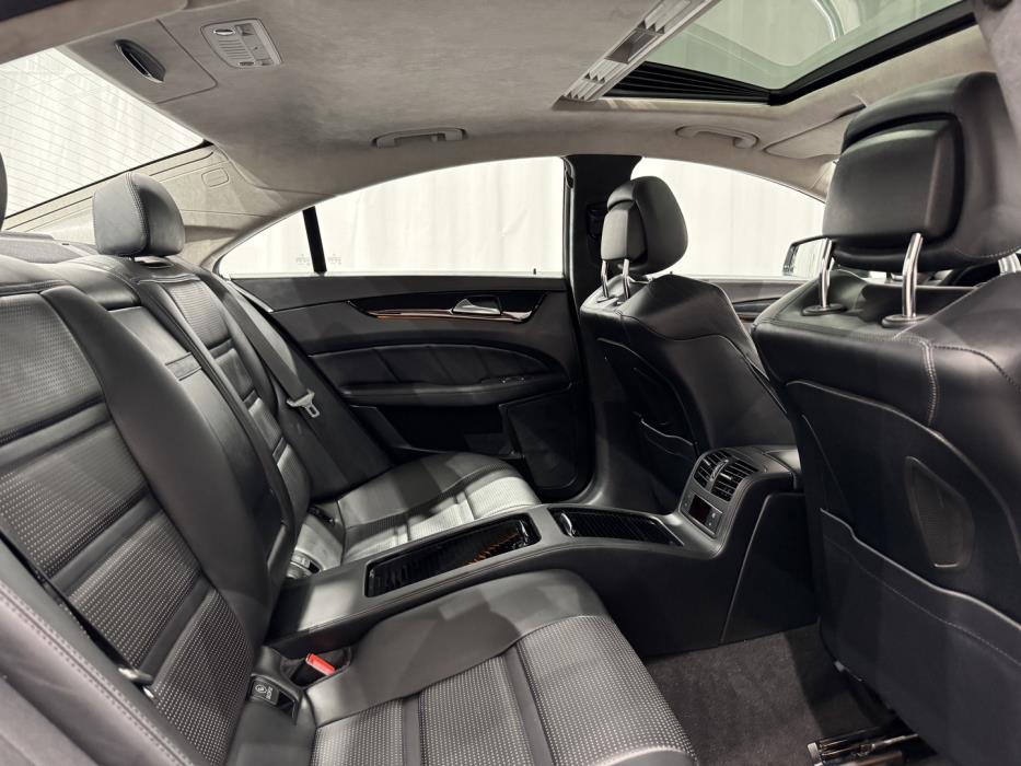 MERCEDES-BENZ CLS 63 AMG 2011