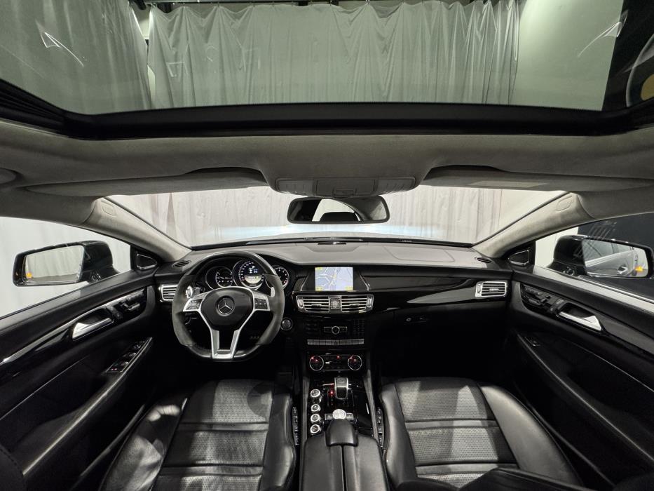 MERCEDES-BENZ CLS 63 AMG 2011