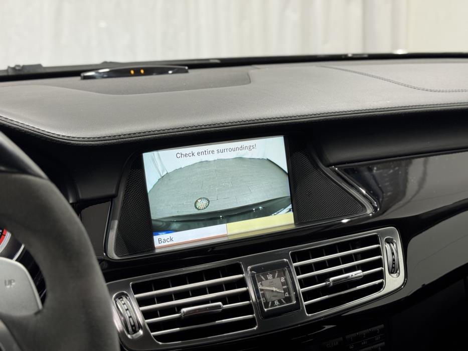 MERCEDES-BENZ CLS 63 AMG 2011