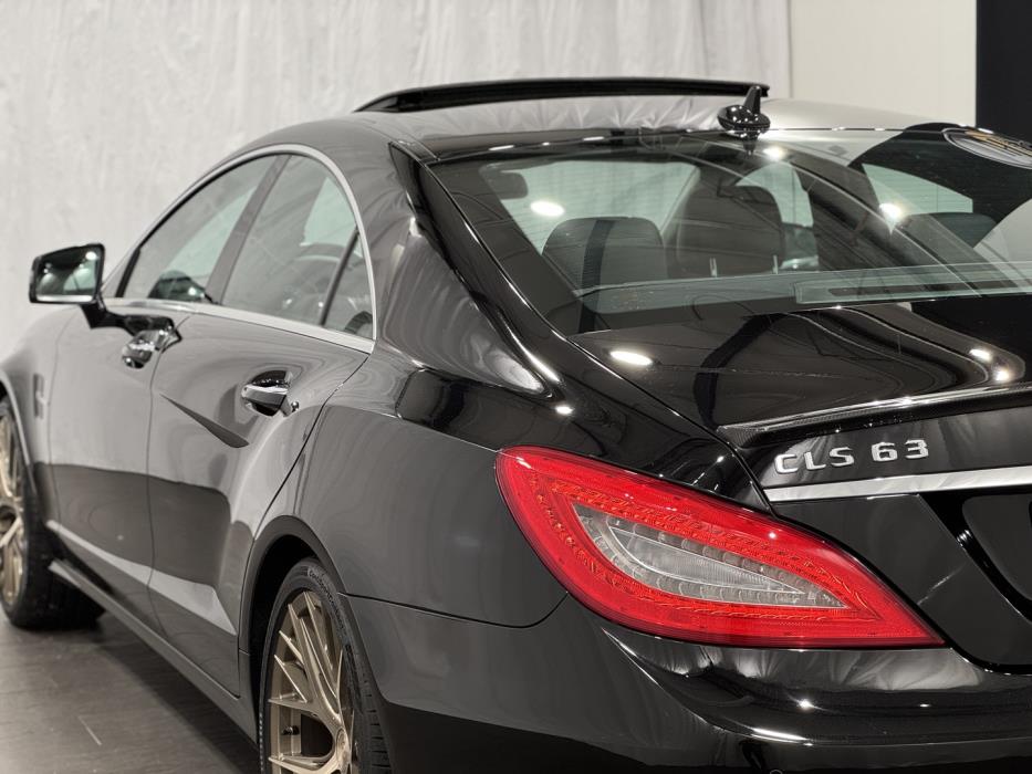 MERCEDES-BENZ CLS 63 AMG 2011