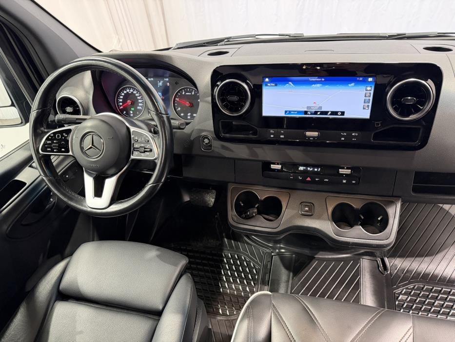 MERCEDES-BENZ SPRINTER 2023