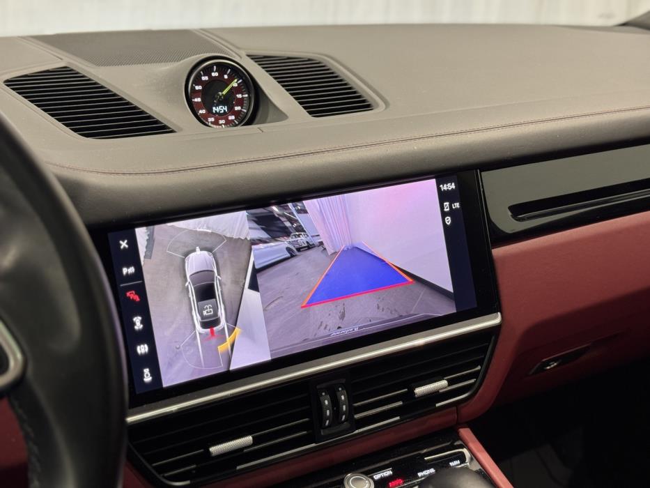 PORSCHE Cayenne 2022