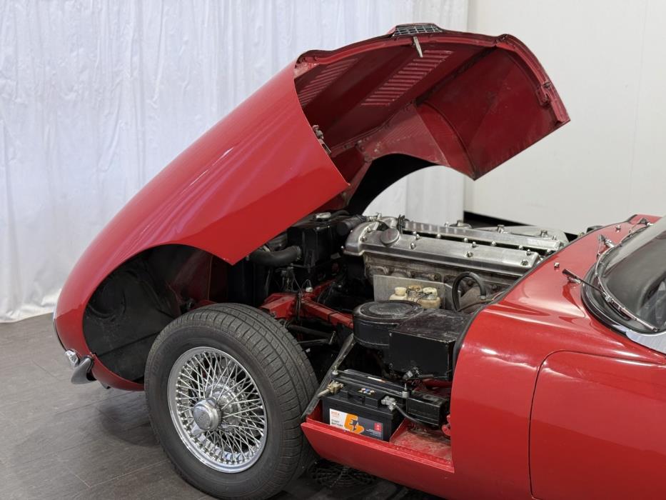 JAGUAR E-Type 1963