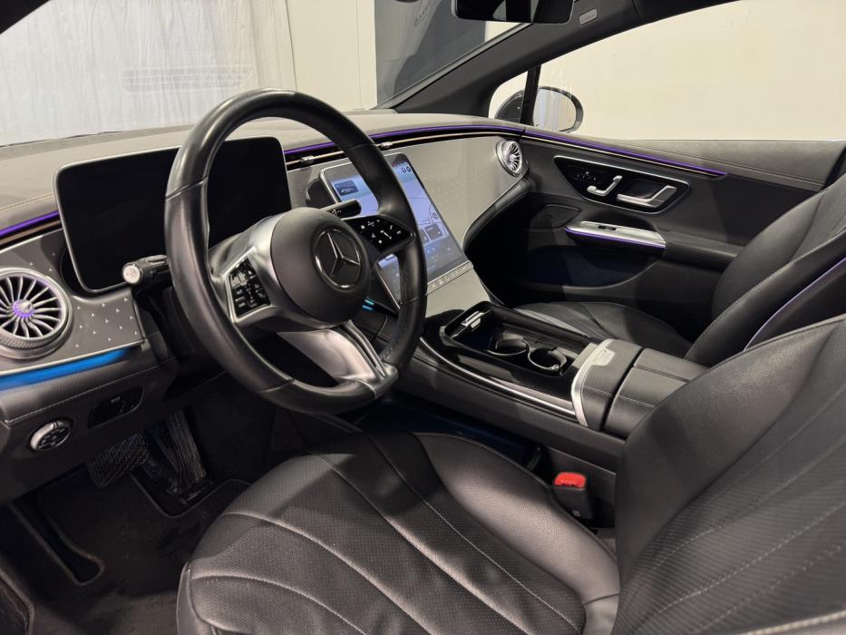 MERCEDES-BENZ EQE 2023