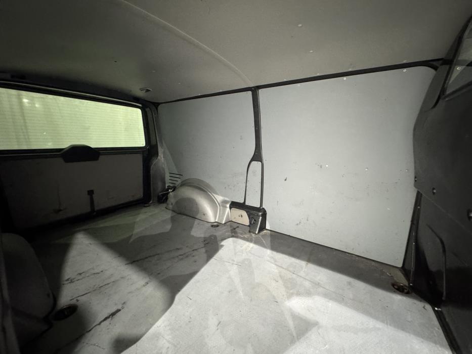 VOLKSWAGEN Transporter 2016