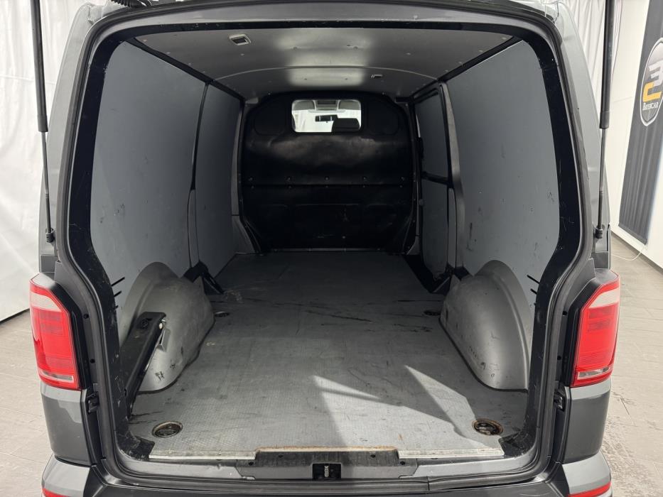 VOLKSWAGEN Transporter 2016