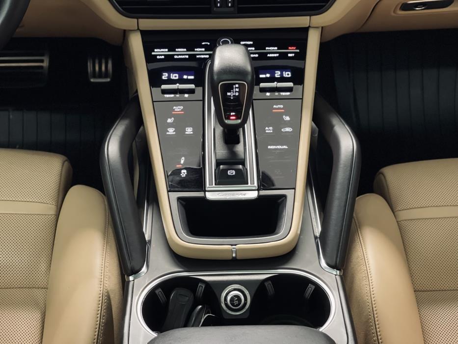 PORSCHE Cayenne 2020