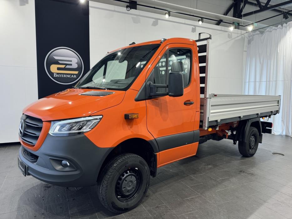MERCEDES-BENZ SPRINTER 2023
