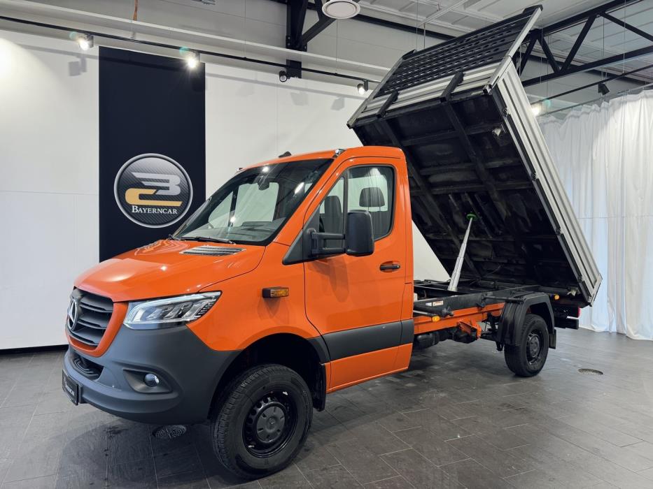 MERCEDES-BENZ SPRINTER 2023
