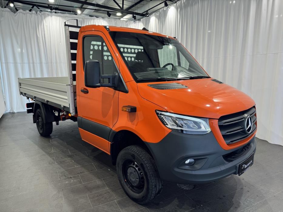MERCEDES-BENZ SPRINTER 2023