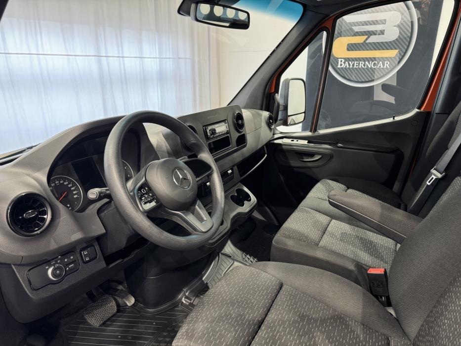 MERCEDES-BENZ SPRINTER 2023