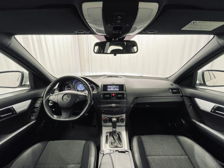 MERCEDES-BENZ C 63 AMG 2008