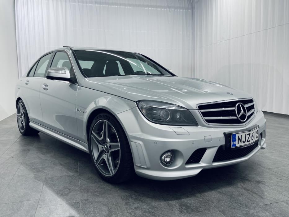 MERCEDES-BENZ C 63 AMG 2008