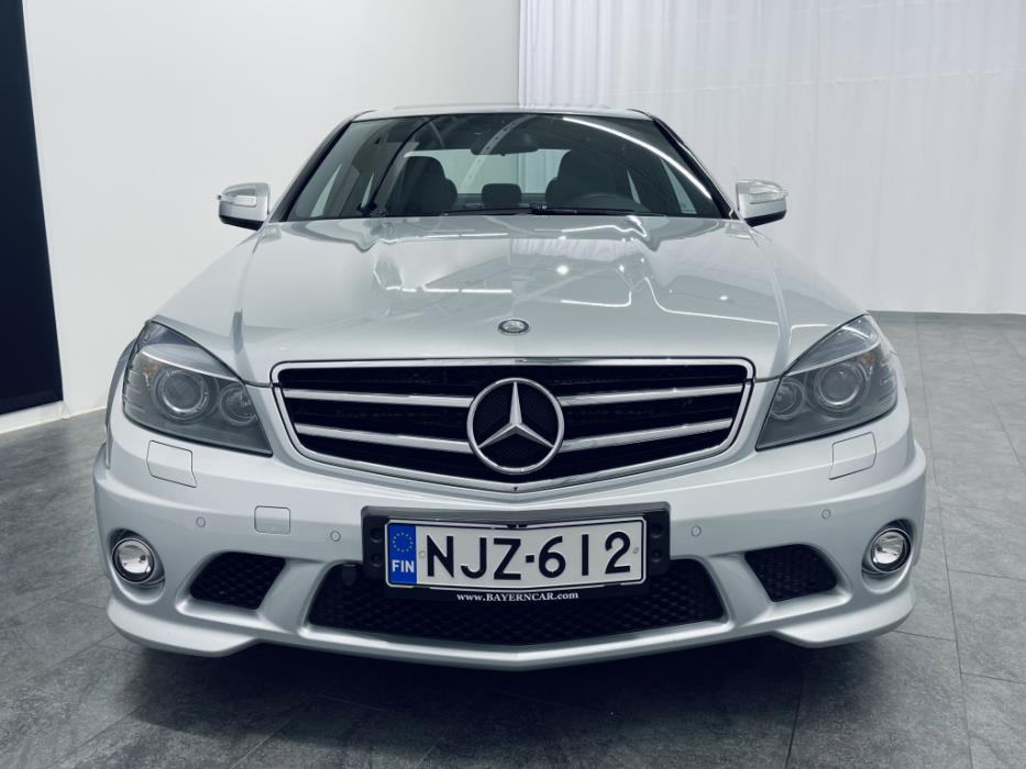 MERCEDES-BENZ C 63 AMG 2008