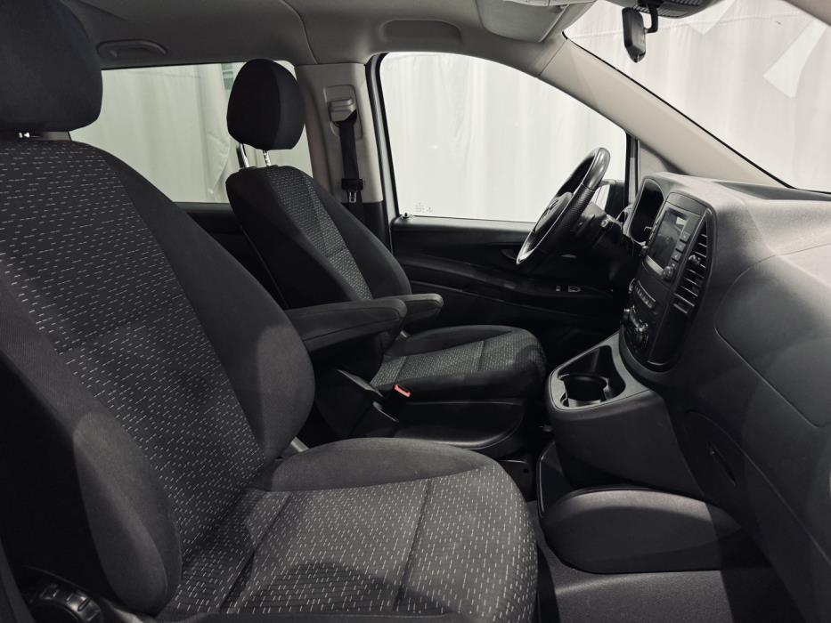 MERCEDES-BENZ VITO 2021